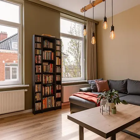 Apartamento Het Kraaiennest - Bright And Spacious In A Tranquil Neighborhood *